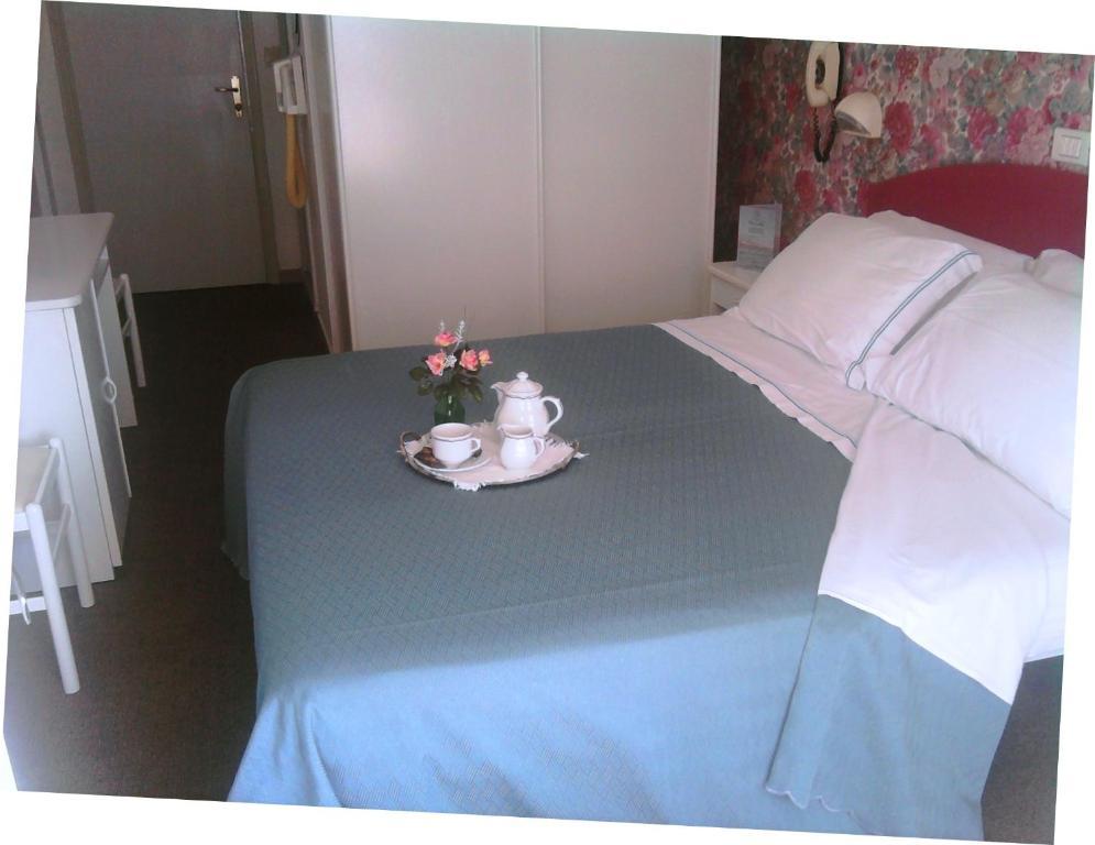 Hotel Gioiella Depandance Bellaria-Igea Marina Camera foto