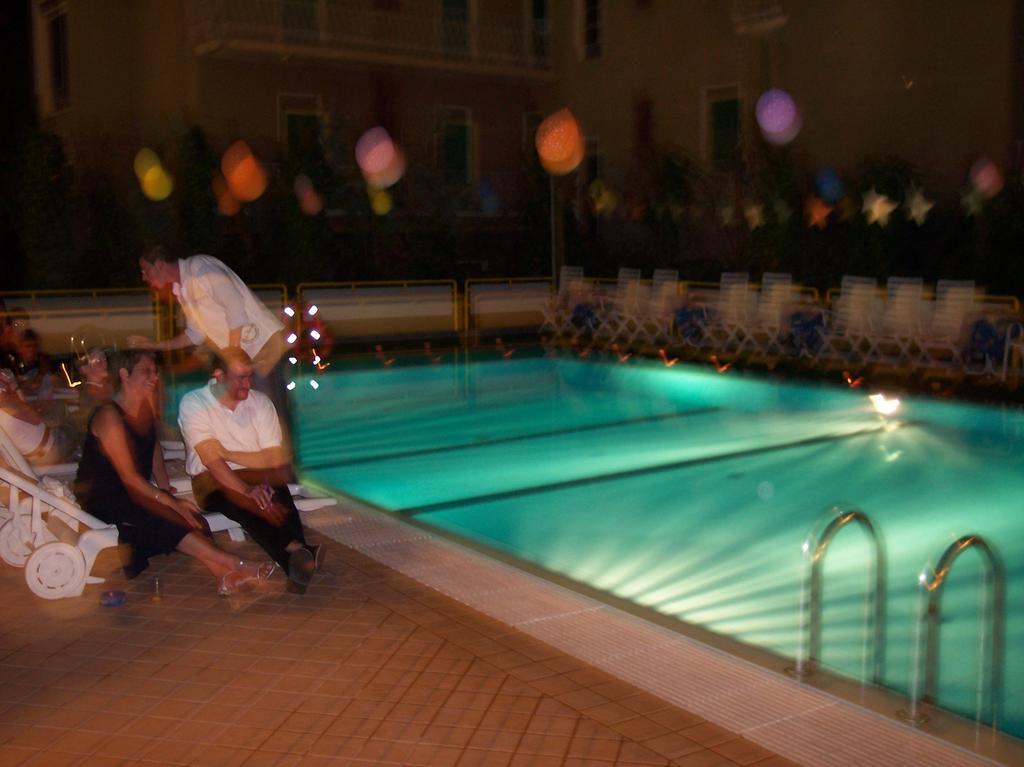 Hotel Gioiella Depandance Bellaria-Igea Marina Esterno foto