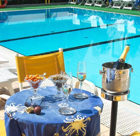 Hotel Gioiella Depandance Bellaria-Igea Marina Esterno foto